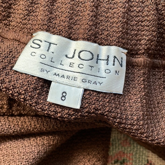 St John Classic 2pc Suit - Picture 4 of 8